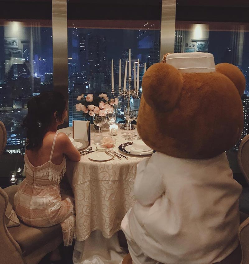 ออม สุชาร์