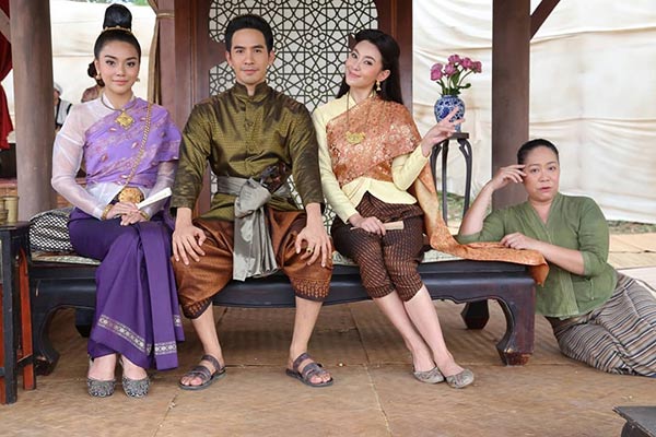 หยา จรรยา บุพเพสันนิวาส