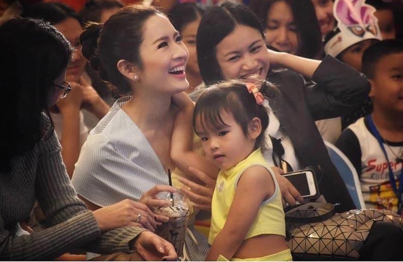 แอฟ ทักษอร