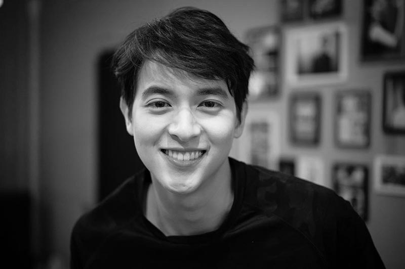 เจมส์ จิรายุ