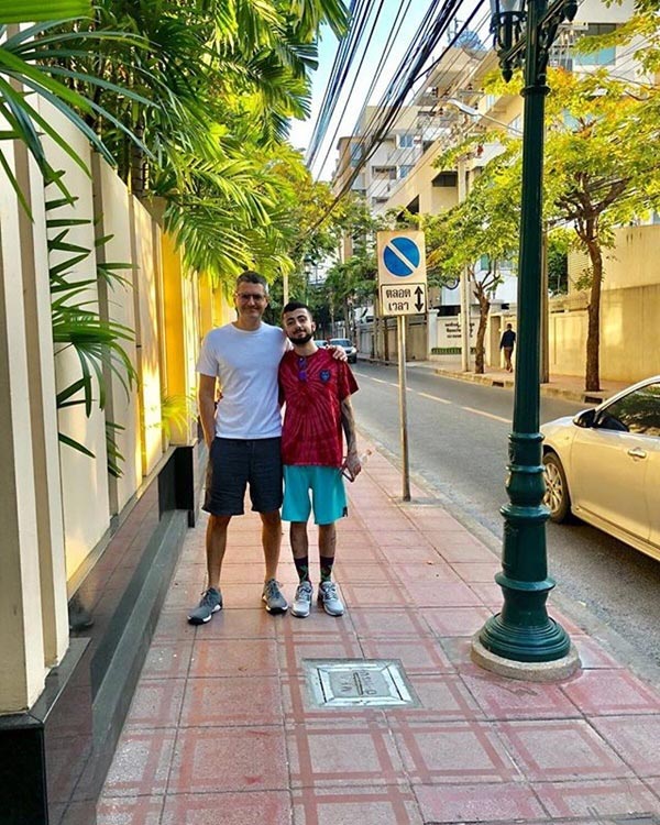 เจมส์ พาลัมโบ