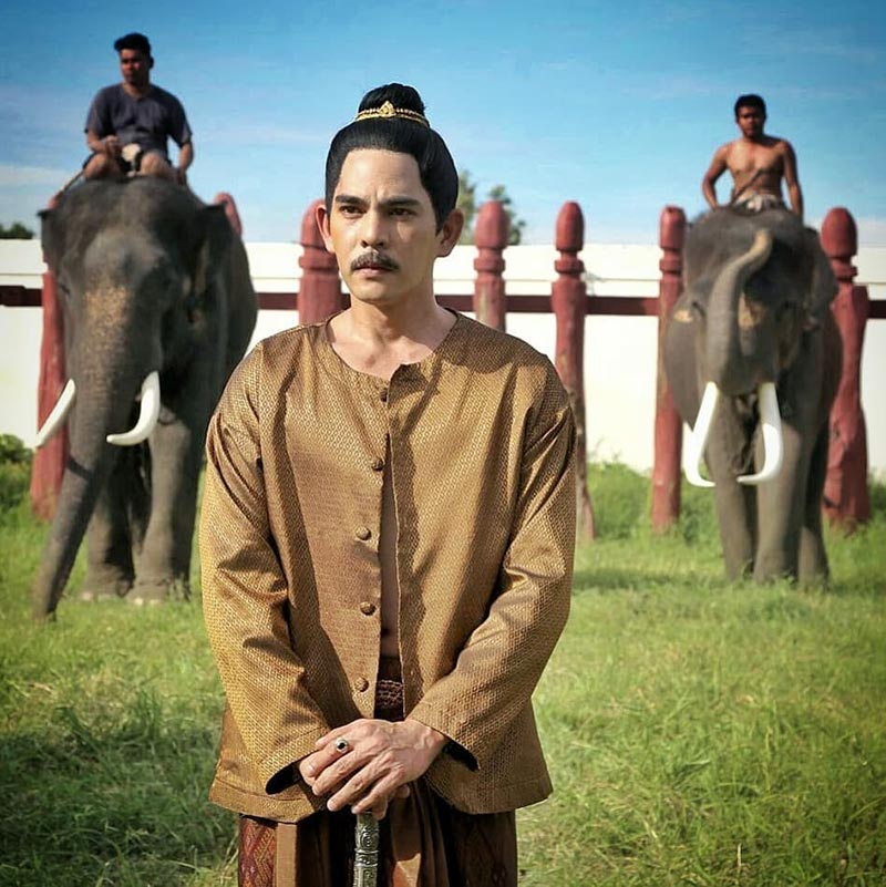 ดาราชายไทย