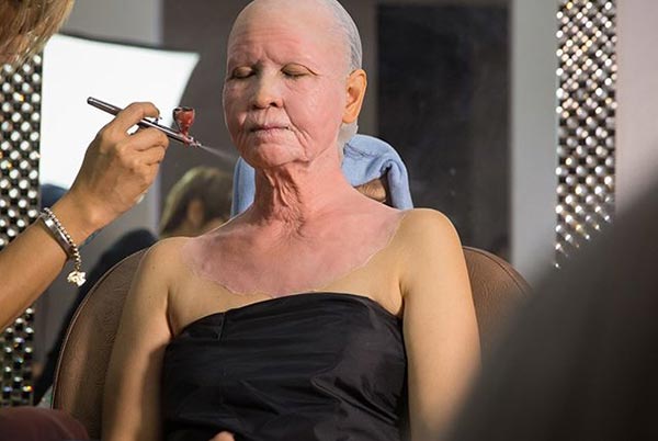 ละครล่า