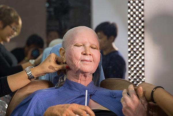 ละครล่า