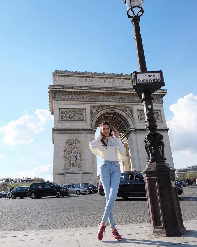 ศรีริต้า กรณ์ ณรงค์เดช