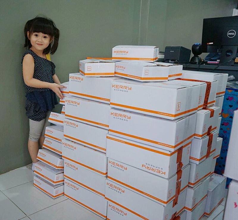 ไก่ มีสุข