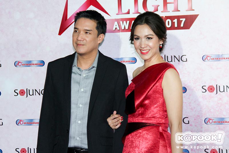 แฟชั่นพรมแดง