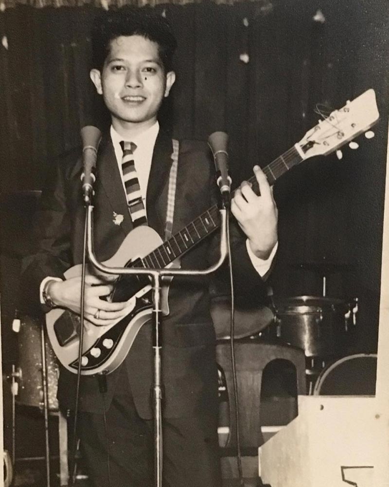 แอม เสาวลักษณ์