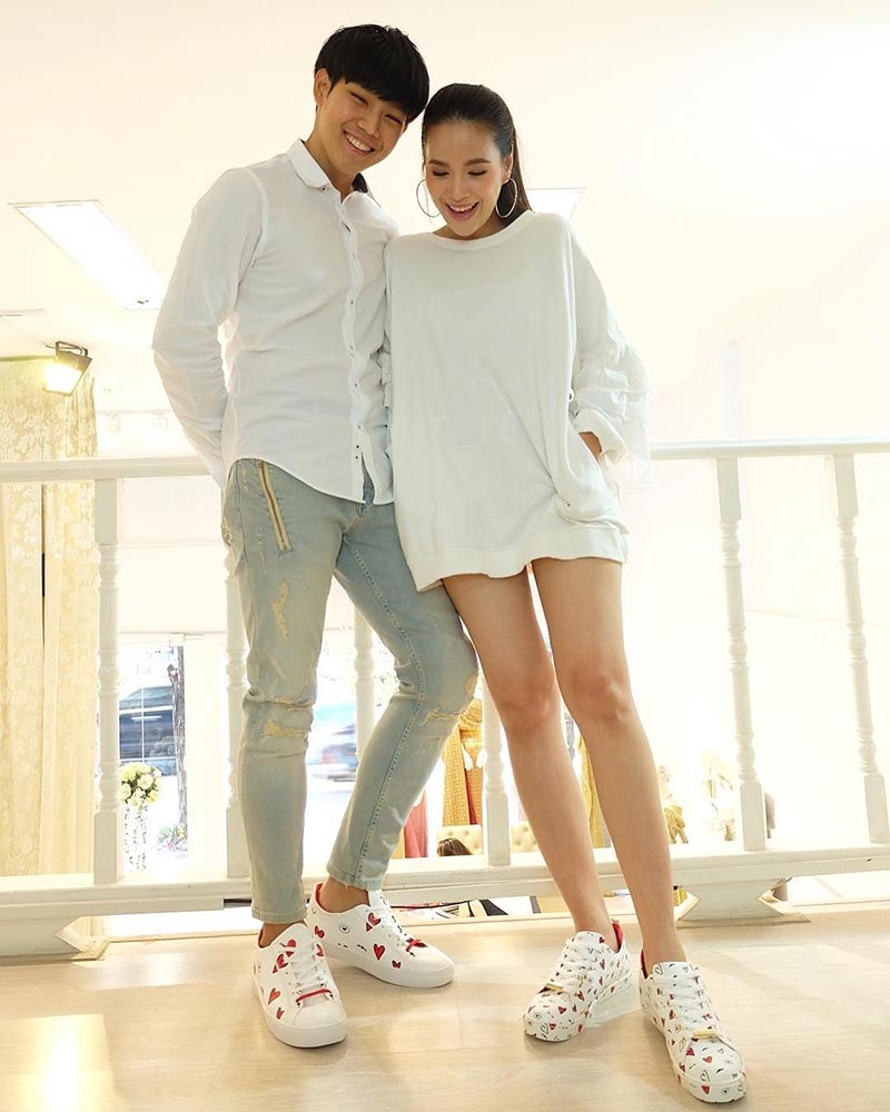 โบวี่ อัฐมา