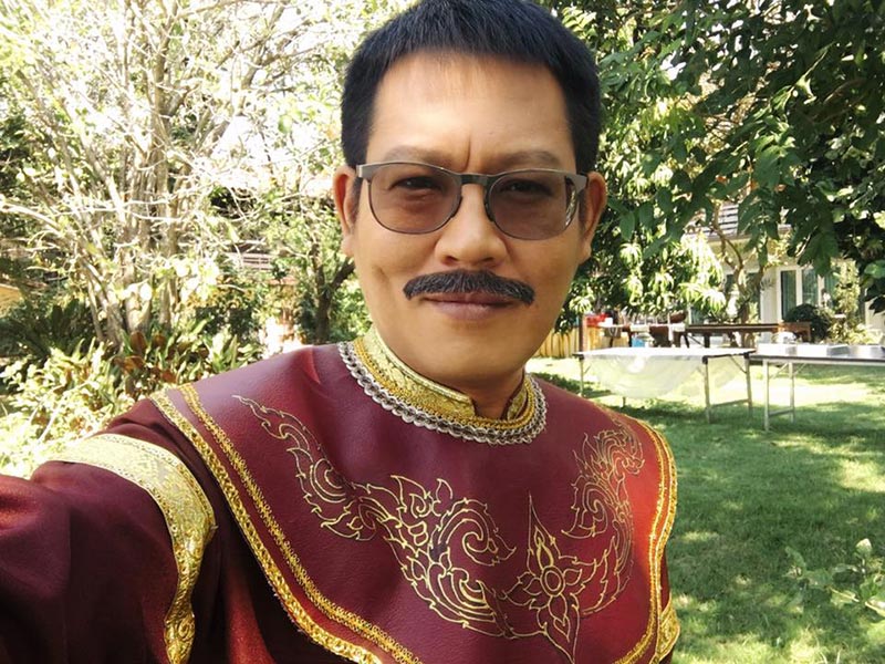 สุเมธ องอาจ 