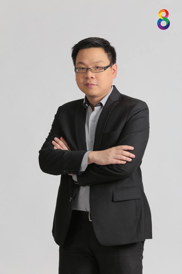 ผู้ประกาศข่าวชาย ต่วย ภคพงศ์