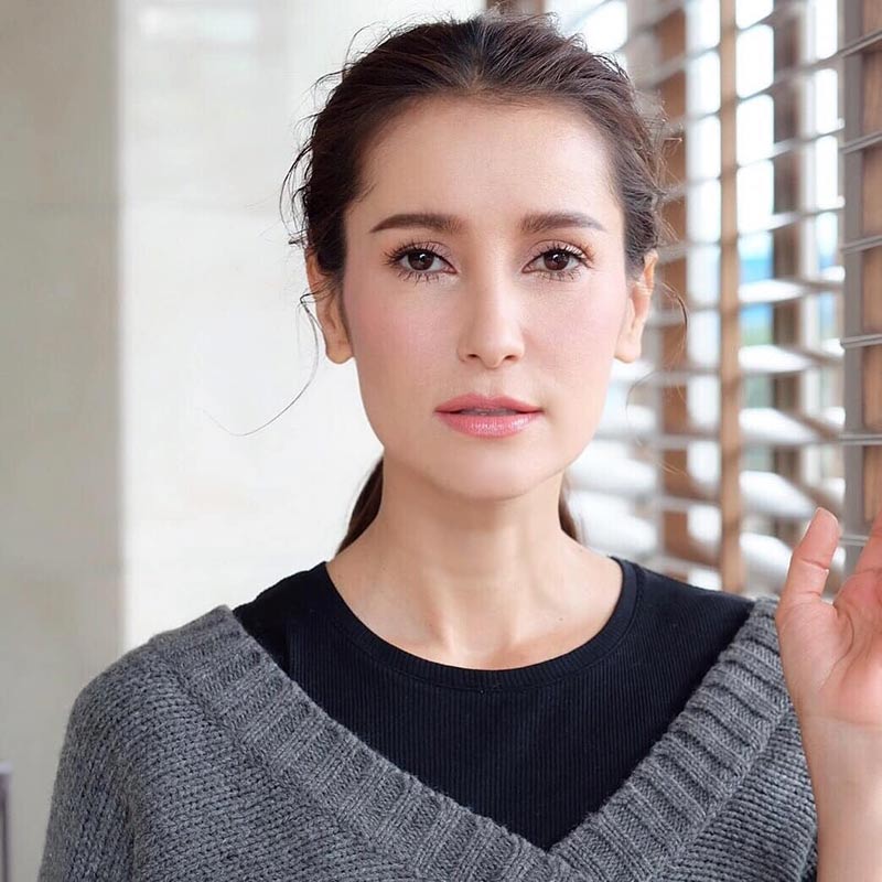 แอน ทองประสม