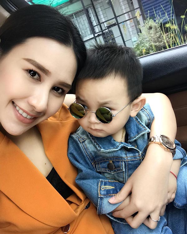 น้องลีออง