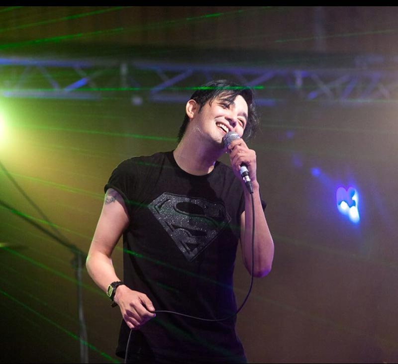 ศรราม นิโคล