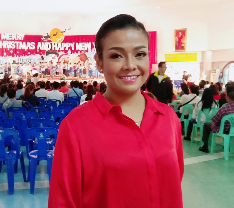 ยุ้ย ญาติเยอะ