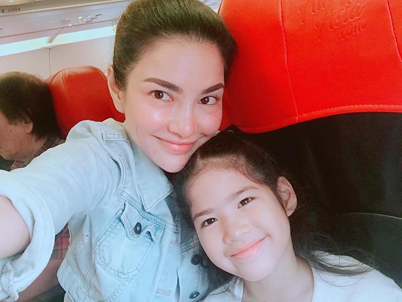 น้องนาวา ลูกอ้อม พิยดา