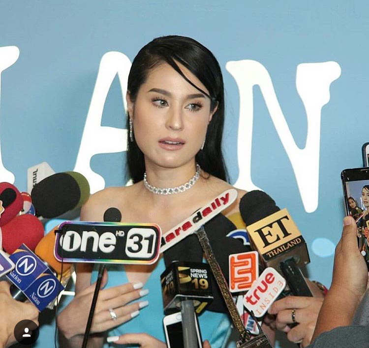 ขวัญ อุษามณี