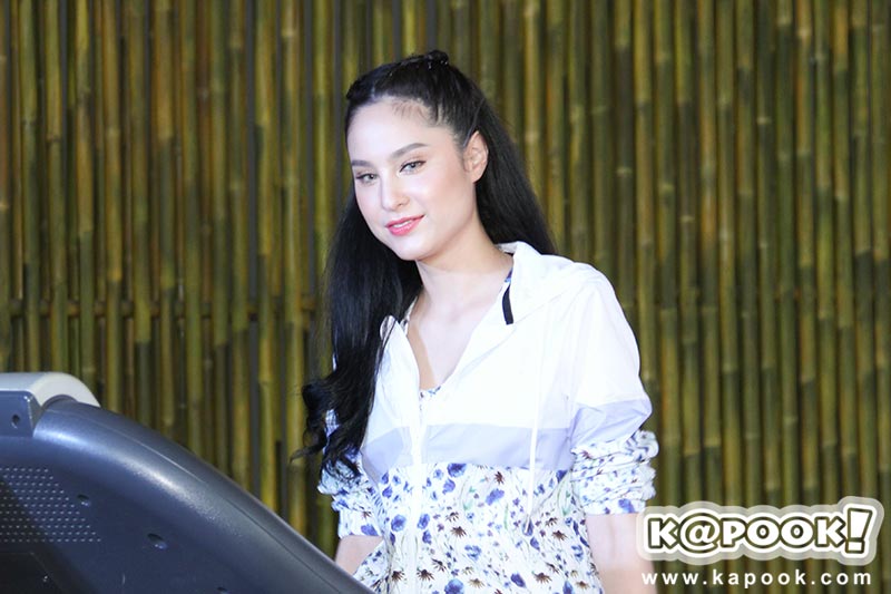 ขวัญ อุษามณี