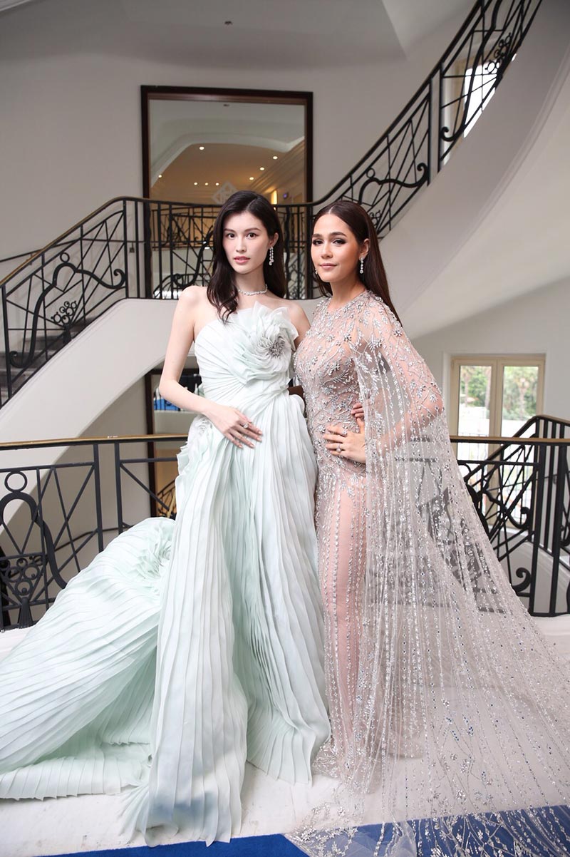 ชมพู่ อารยา เมืองคานส์ ซุ่ย เหอ