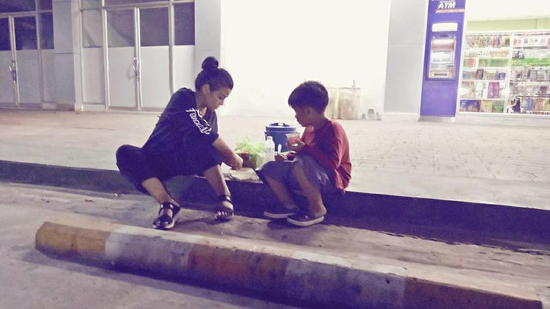 ยุ้ย ญาติเยอะ