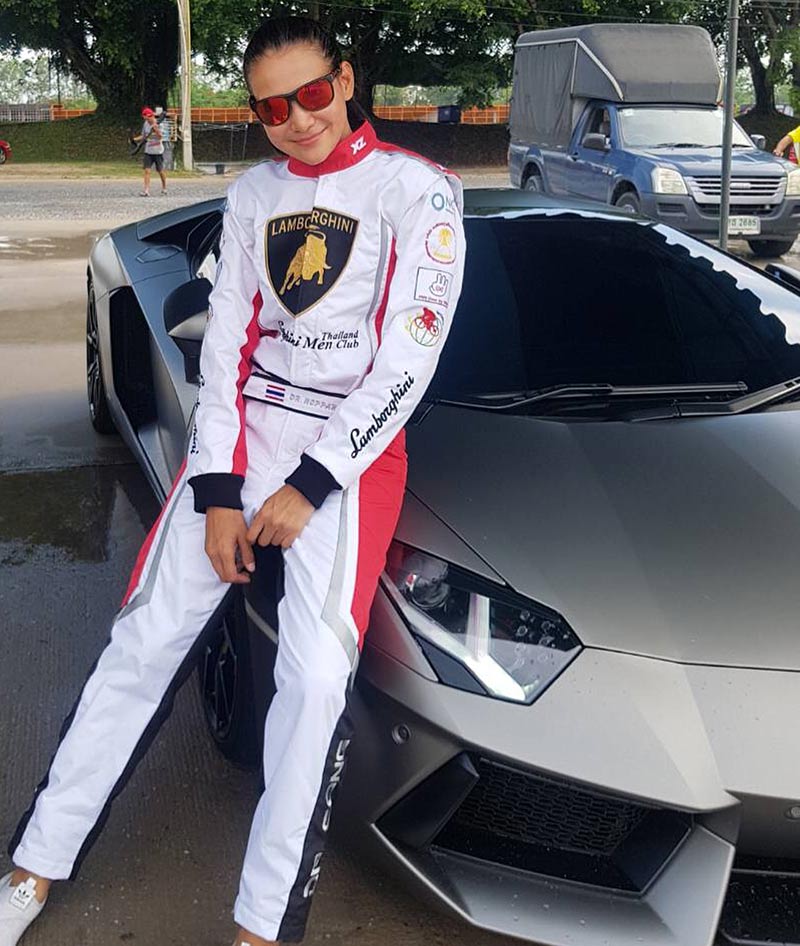 โย ยศวดี หมอสอง นพรัตน์