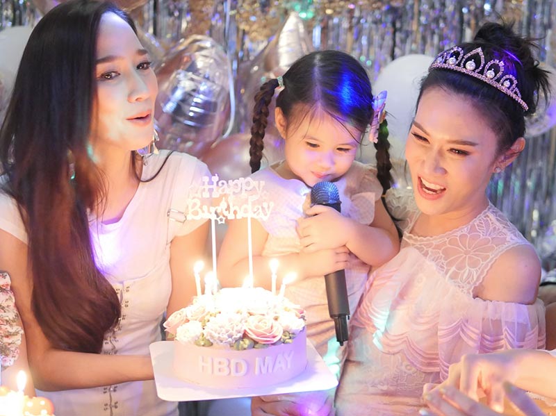 อั้ม พัชราภา