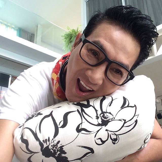 ไก่ วรายุฑ