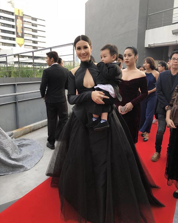 น้องลีออง