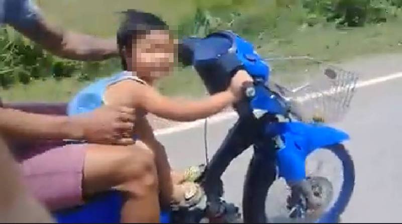 เด็กขับรถ