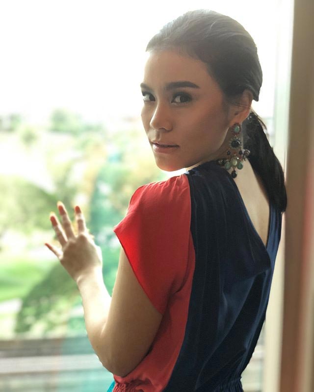 มัดหมี่ พิมดาว