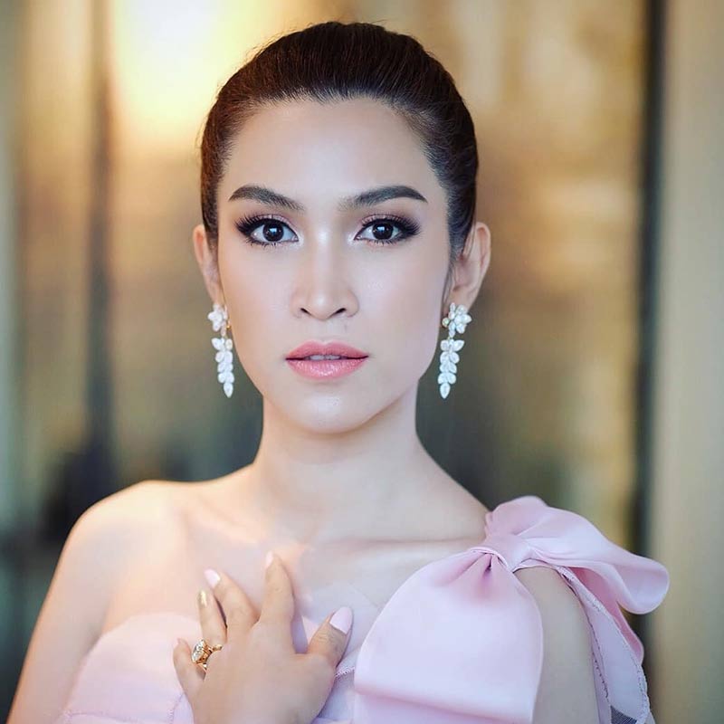 อีฟ พุทธธิดา