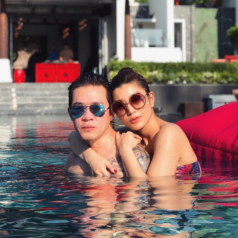 เอมมี่ มรกต ท้อง