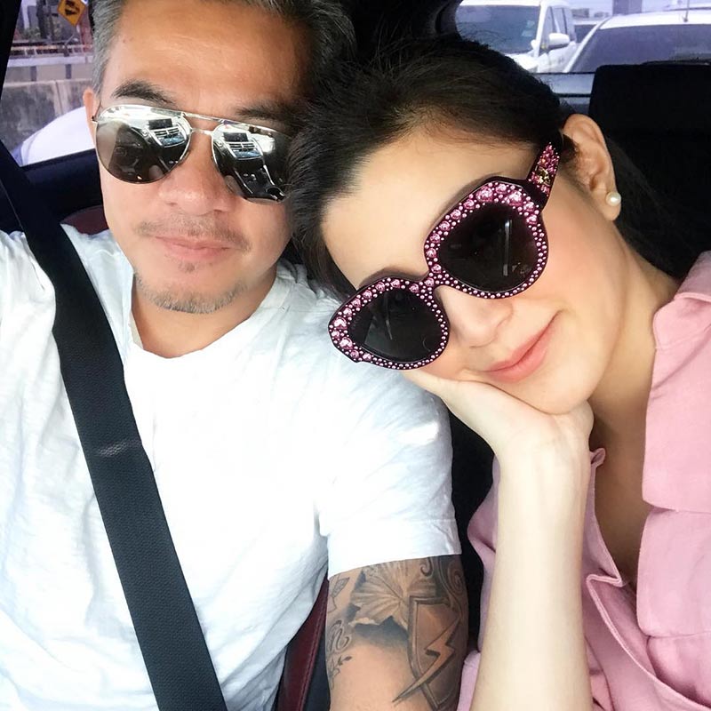 เอมมี่ มรกต ท้อง