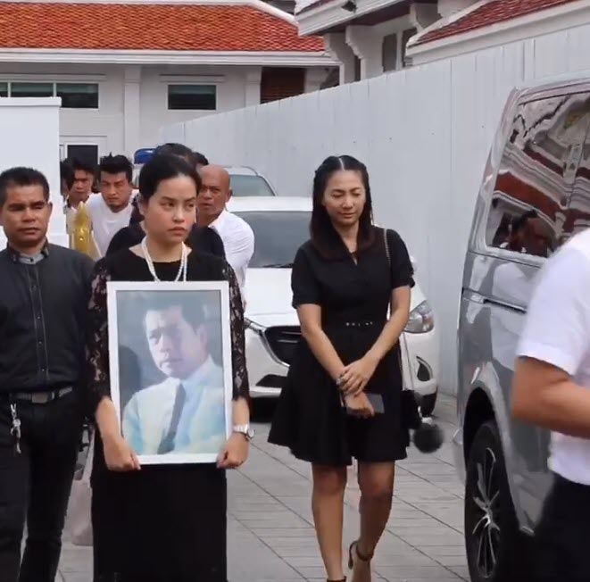 พิศาล อัครเศรณี