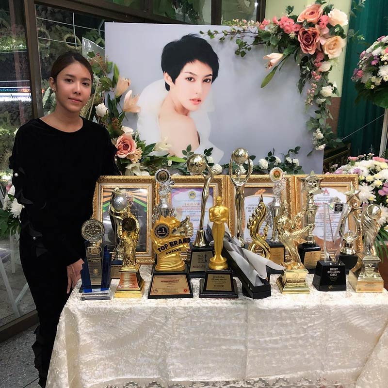 แอล กมลวรรณ