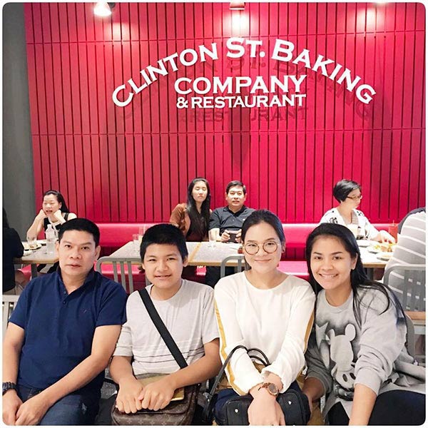 นุ้ย เชิญยิ้ม