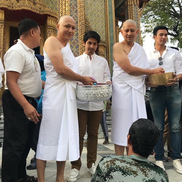 ดาราบวช