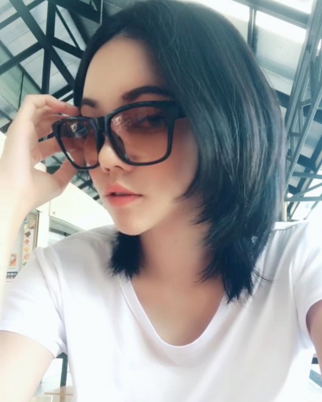 เอ็มมี่ อมลวรรณ 