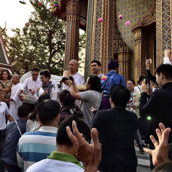 ดาราบวช