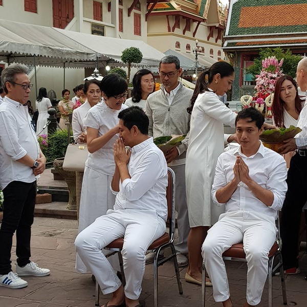 ดาราบวช