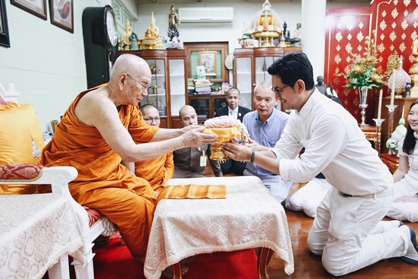 ดาราบวช