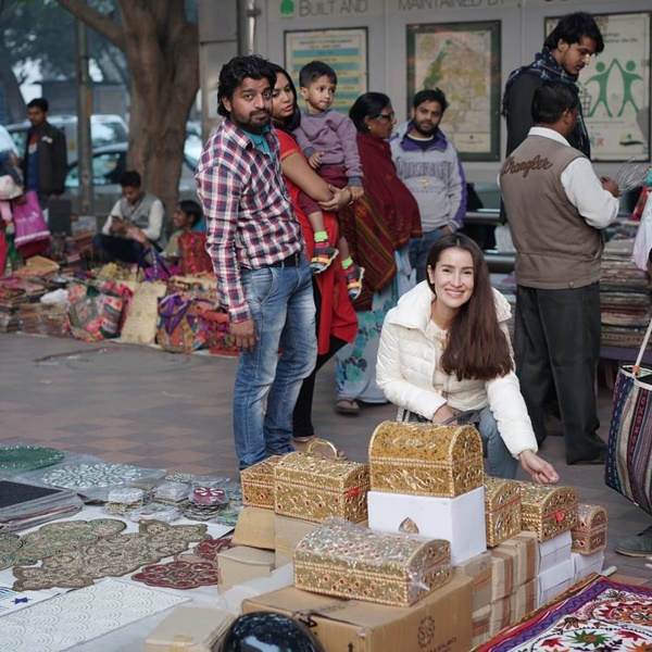 แอน ทองประสม 