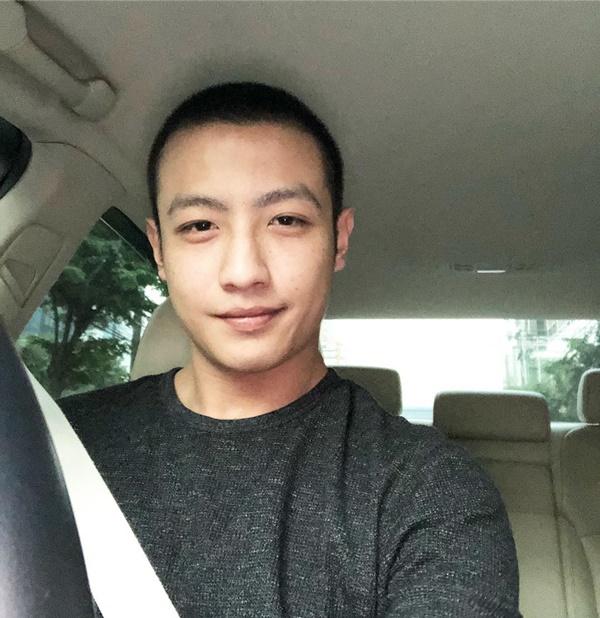 ขุน ชานนท์  แก้มบุ๋ม 