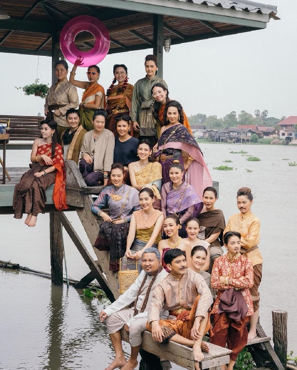 ป๋อ ณัฐวุฒิ เอ๋ พรทิพย์