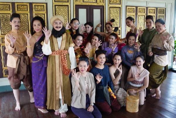 ป๋อ ณัฐวุฒิ เอ๋ พรทิพย์