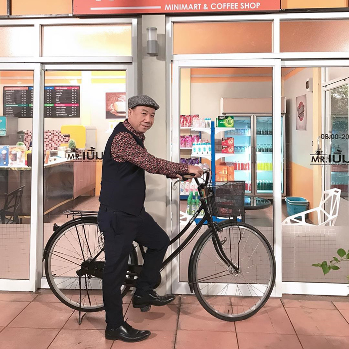 แอนนา ชวนชื่น 