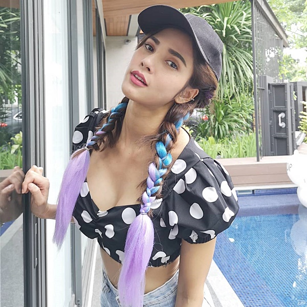 ชมพู่ ก่อนบ่าย