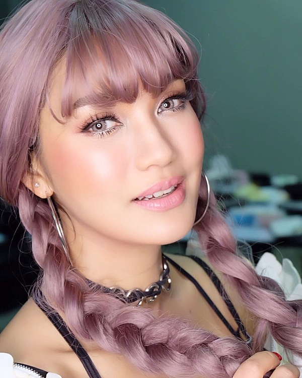 ชมพู่ ก่อนบ่าย