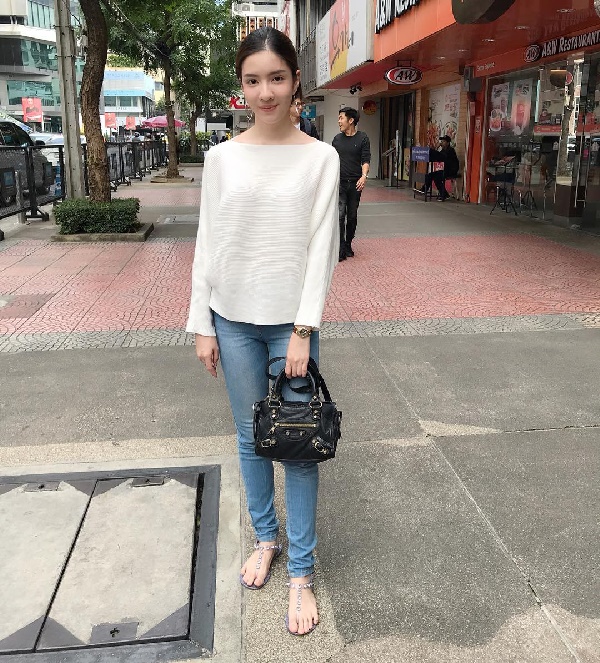 น้องอิน ณัฐนิชา