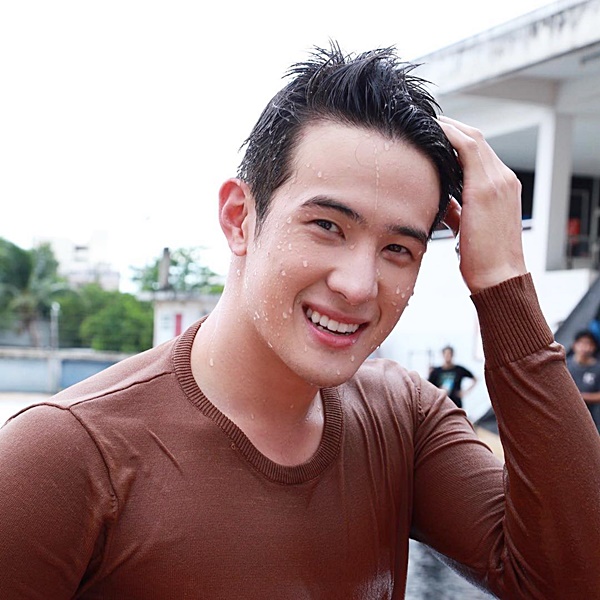 เจมส์ มาร์